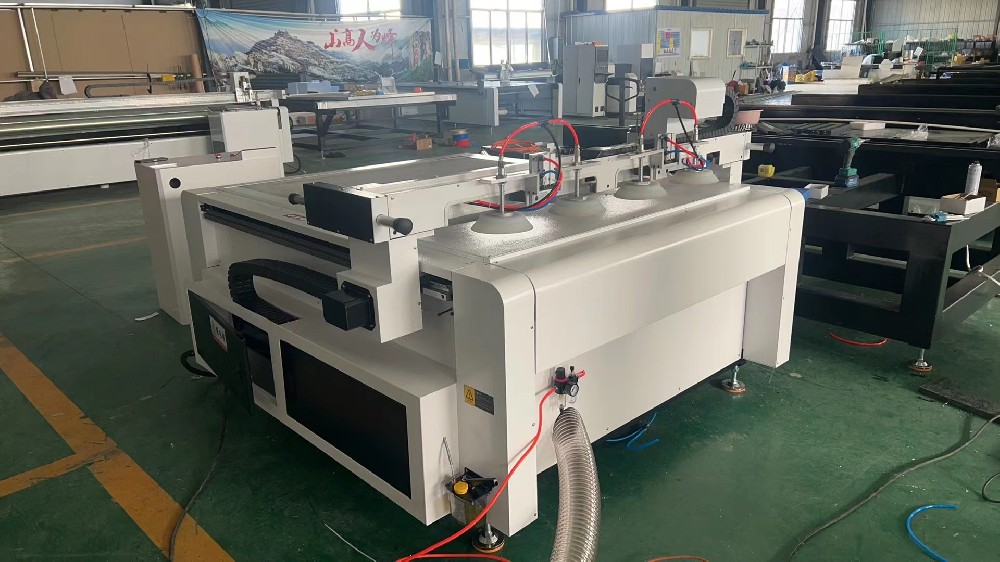 Jinan Hengsheng CNC Vibration Knife Cutting Machine: Empowering the Intelligent Upgrade of Sofa and 